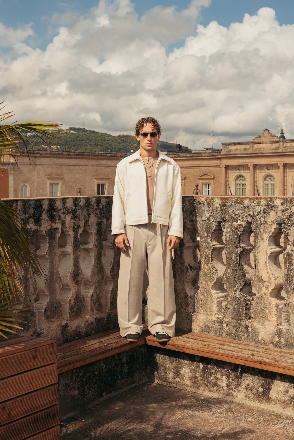 Extrafine Wool Sartorial Pant Taupe worn by model