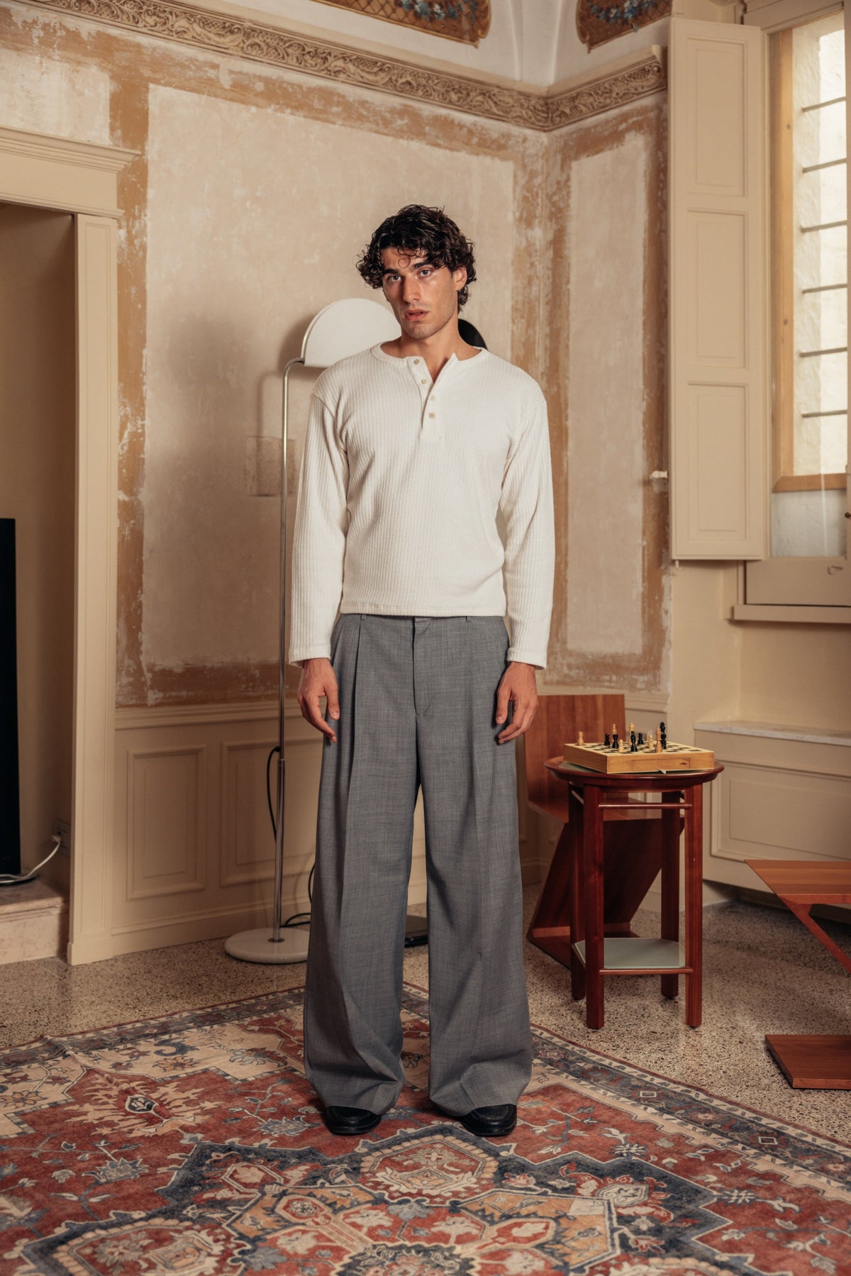 Extrafine Wool Sartorial Pant Grey worn by model